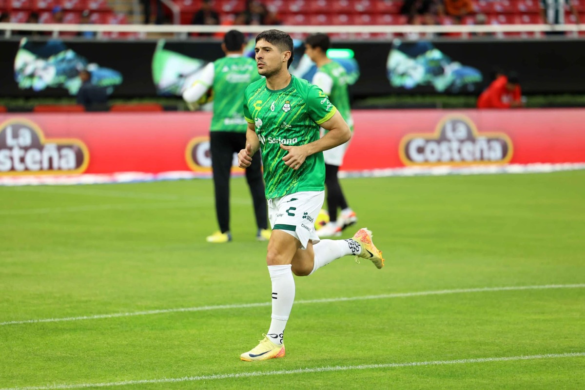 Javier Güémez en Santos Laguna. | Facebook