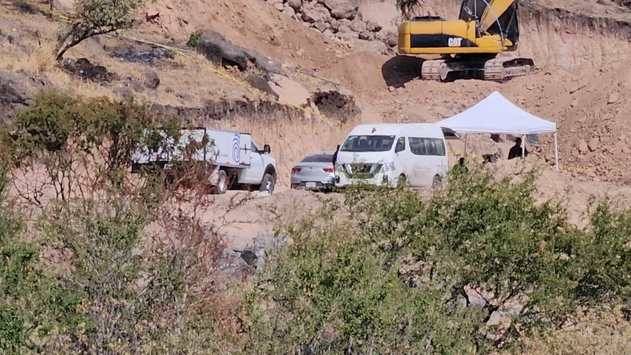Suman 72 bolsas con restos humanos en fosa clandestina de Zapopan; preidentifican a diez víctimas