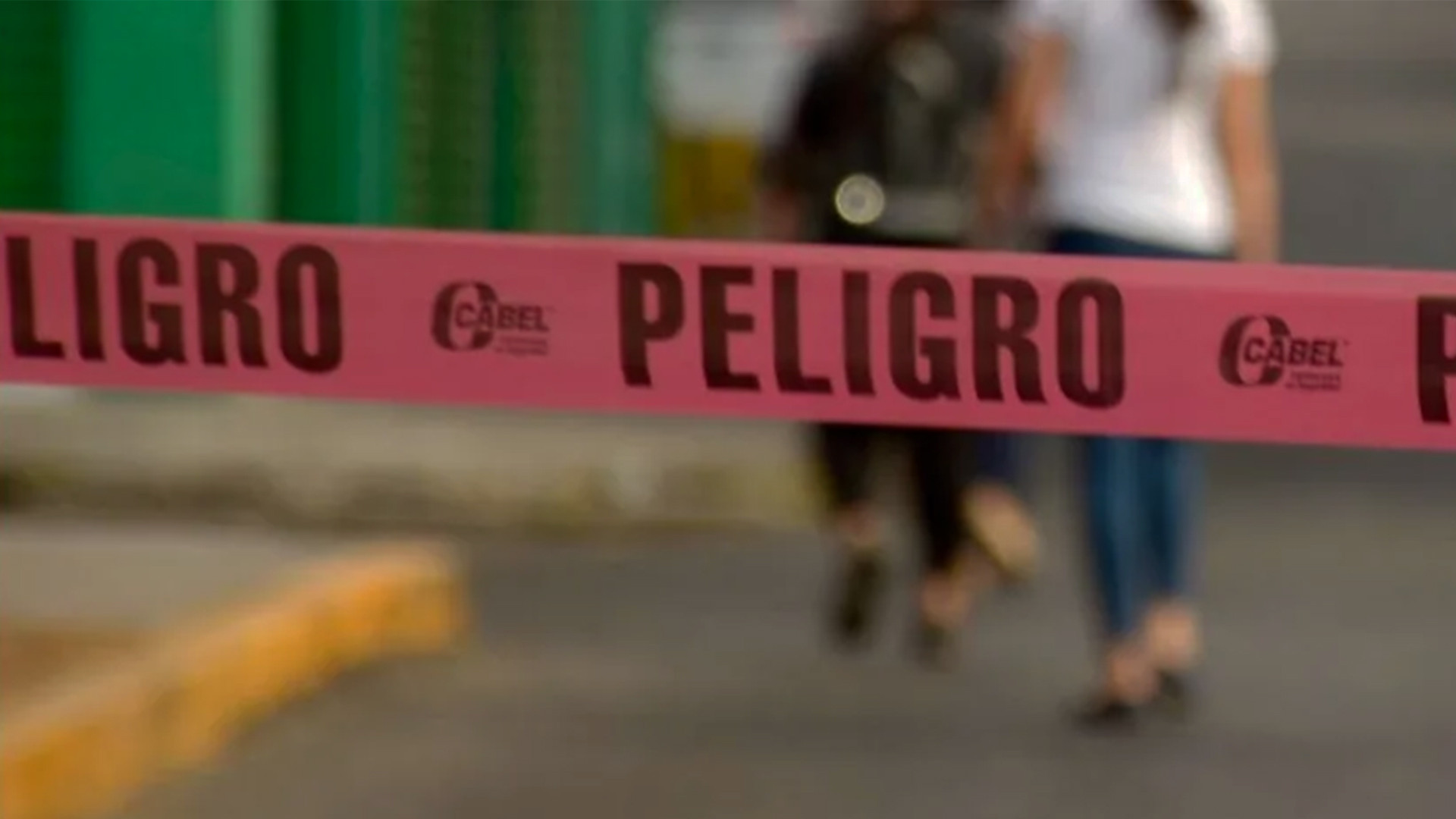 Detienen a 9 personas en Edomex con 5 mil litros de huachicol y drogas