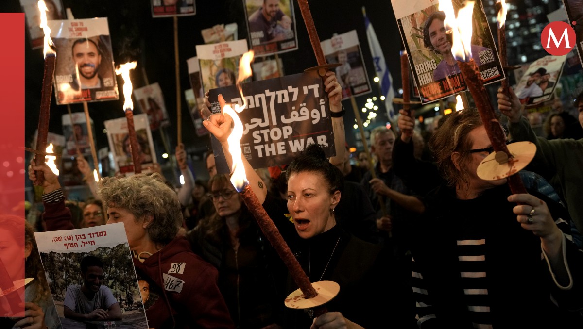 Manifestantes israelíes exigen el regreso de los rehenes de Hamás.  | AP
