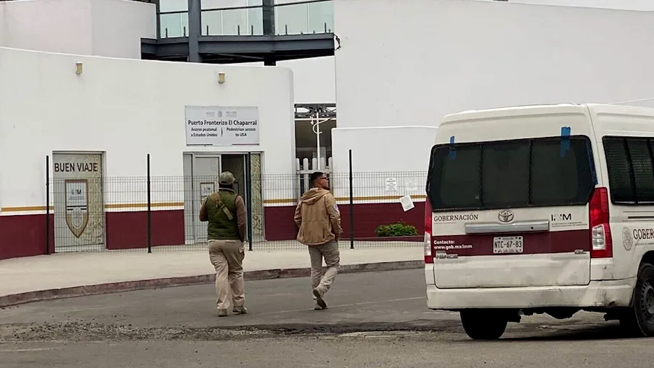 Al mes hay 3 mil deportados en el punto fronterizo El Chaparral, en California