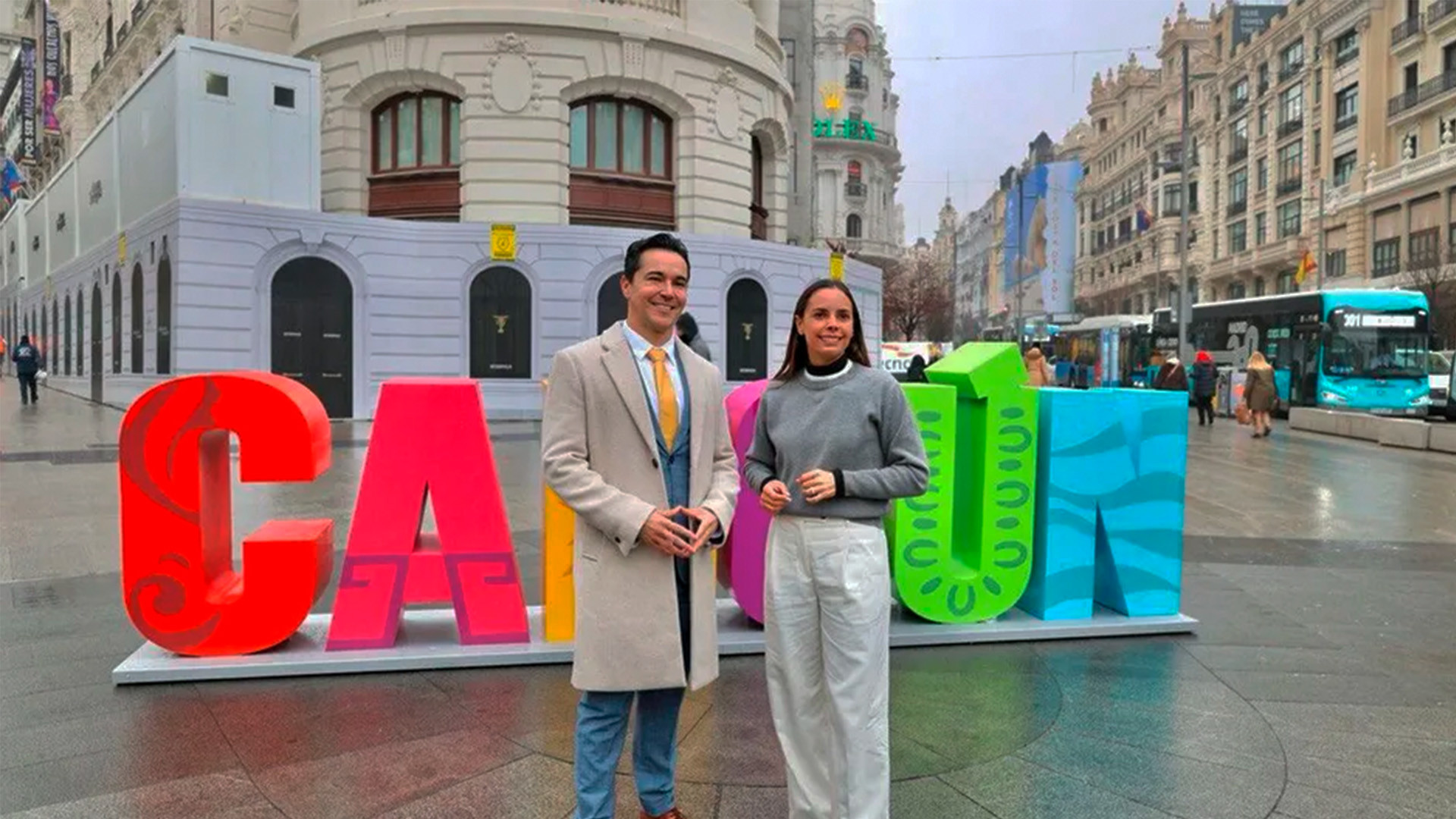 Ana Paty Peralta promociona a Cancún en Fitur 2025