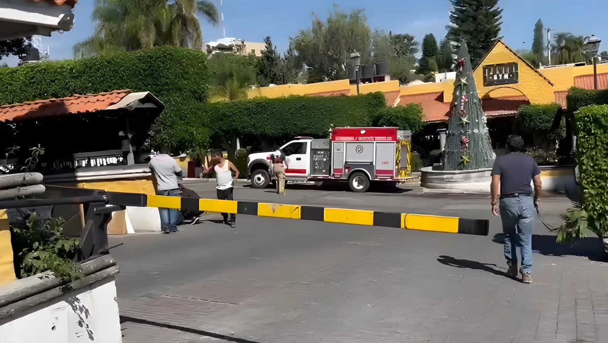 Controlan incendio en restaurante de cortes en Cuernavaca, Morelos | Especial