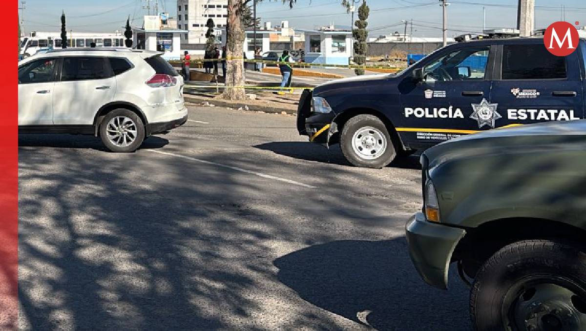 El cuerpo quedó sobre la carpeta asfáltica de la Central de Abasto de Toluca. Foto: (Especial)