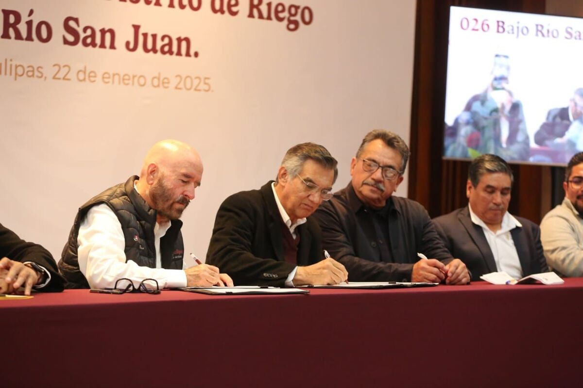 El gobernador Américo Villarreal Anaya firmó un convenio de colaboración que permitirá tecnificar 200 kilómetros de canales.