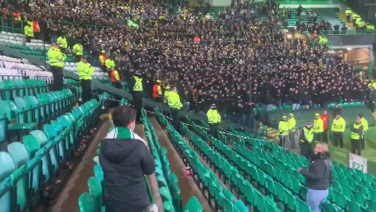 La emotiva imagen que dejó la afición del Young Boys y un niño del Celtic (Captura de pantalla X @K7_CMU)