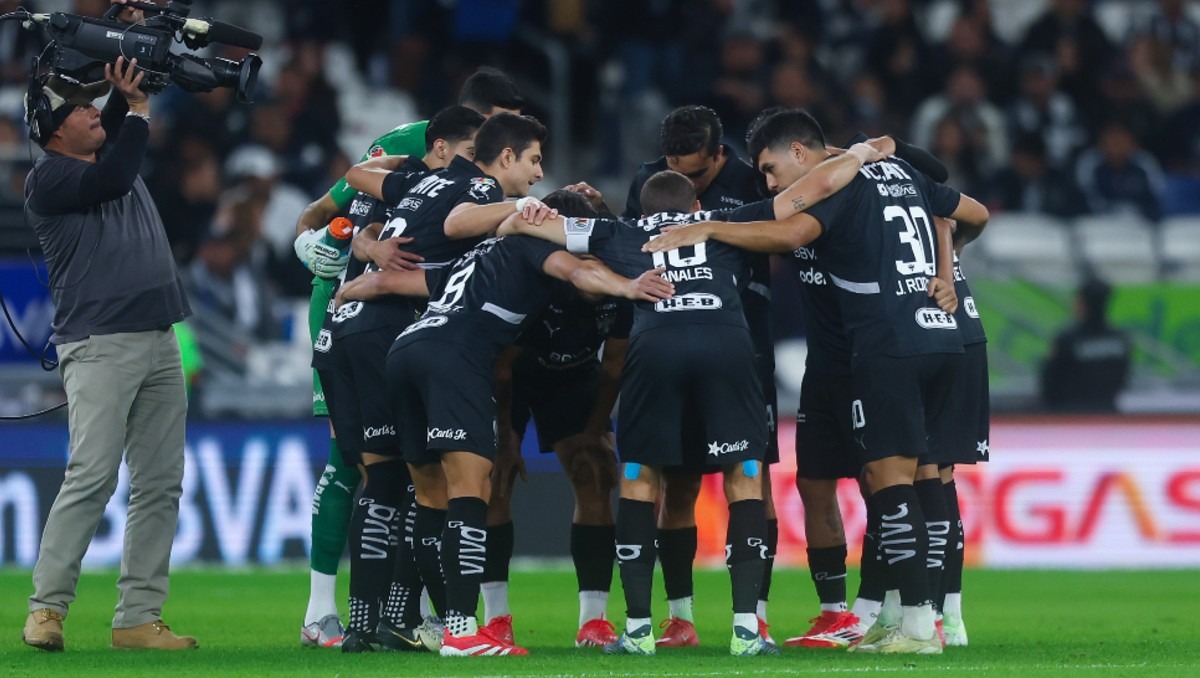 Rayados de Monterrey busca su primer triunfo del torneo ante los Tuzos del Pachuca (Imago7)