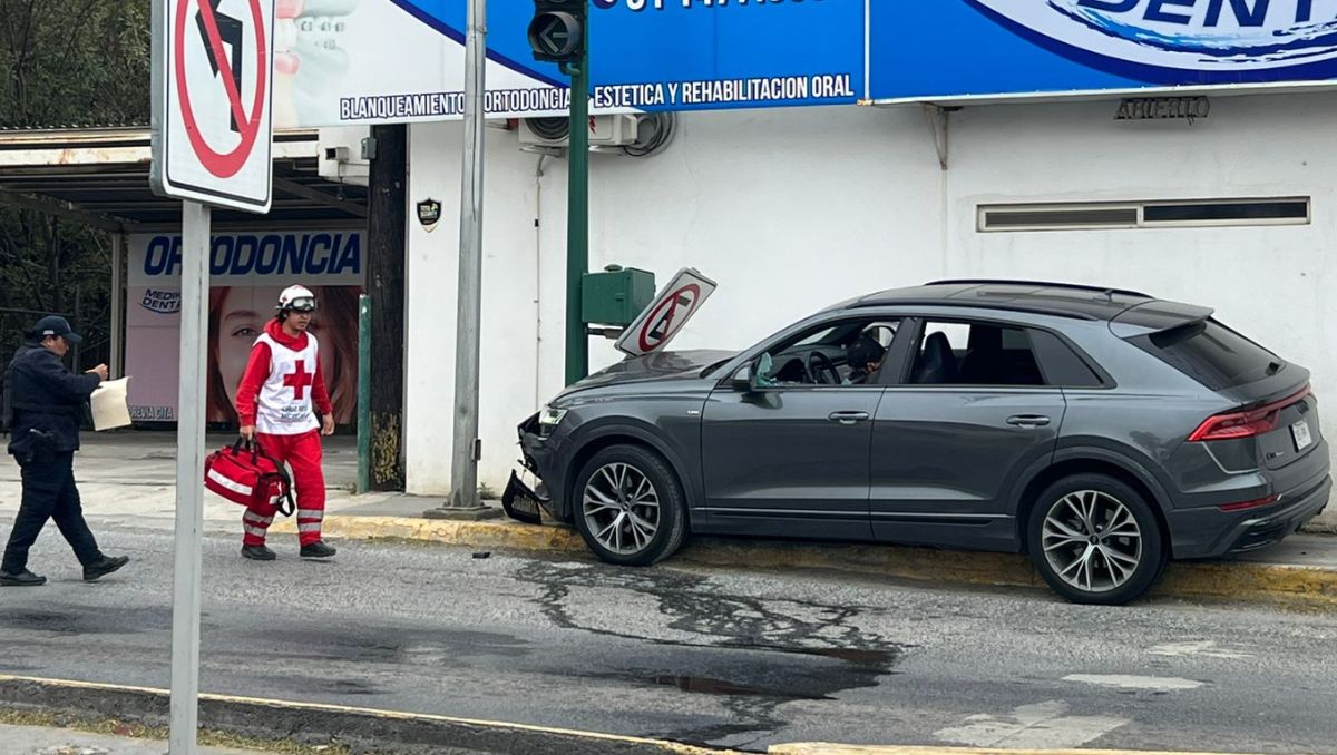 La camioneta Audi recibió múltiples impactos de bala | Édgar Plata