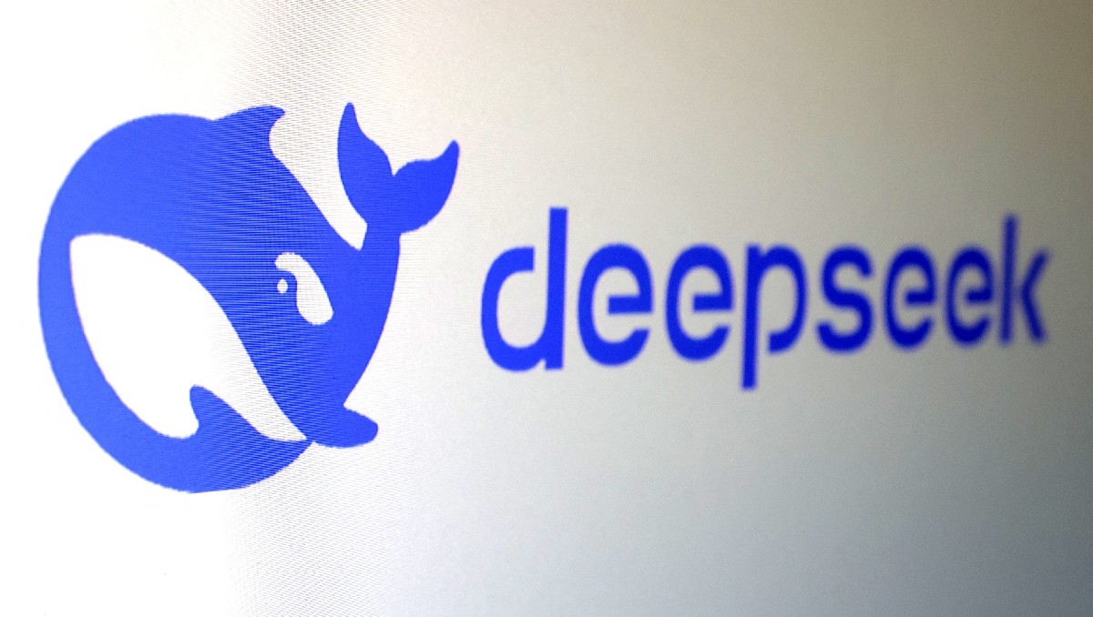 DeepSeek aseguró haber gastado solo 5.6 millones de dólares para desarrollar su modelo. Foto: Reuters