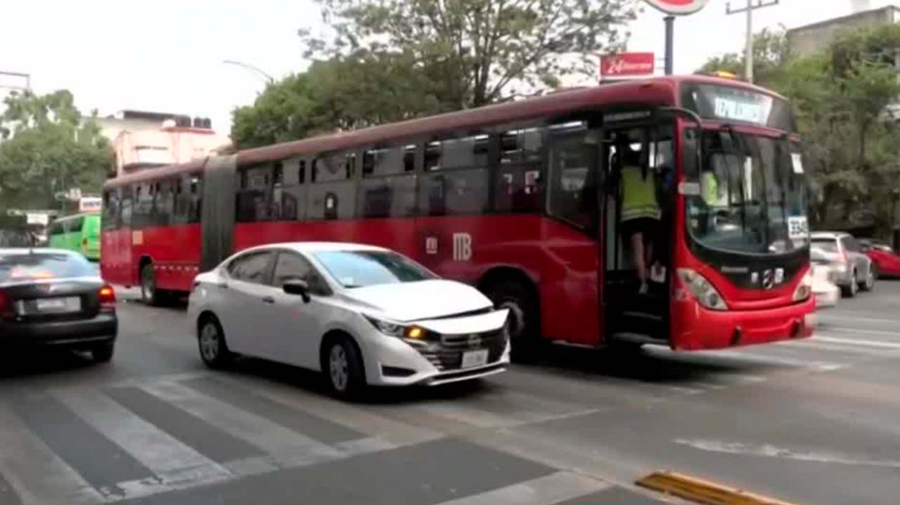 En CdMx, aumentan los siniestros viales con el Metrobús por la invasión del carril confinado