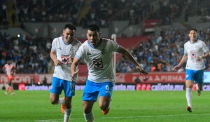 Cruz Azul consiguió este martes su primer triunfo del Clausura 2025 de la Liga MX con una remontada al Necaxa en la jornada 4