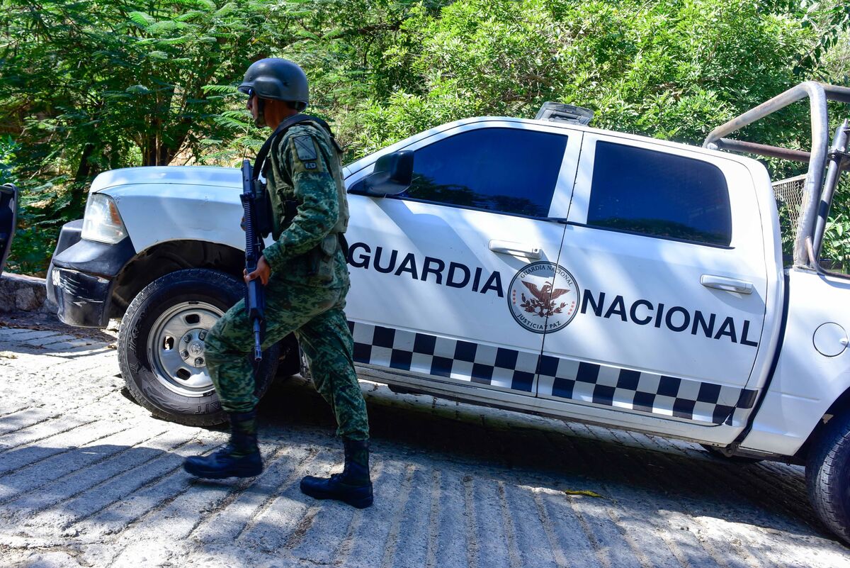 Fuerzas de seguridad enfrentan a civiles armados en Acapulco, Guerrero | Cuartoscuro