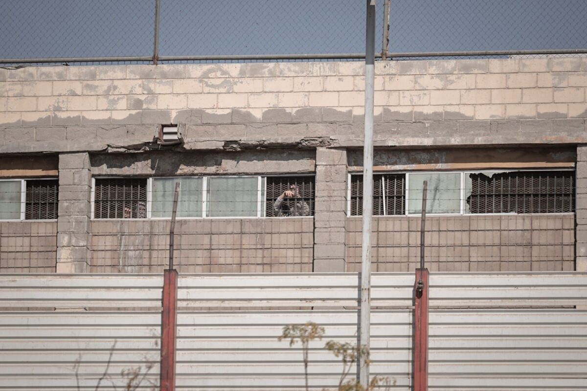 Riña en Cereso de Mexicali provoca cierre de accesos y movilización de fuerzas de seguridad | Especial