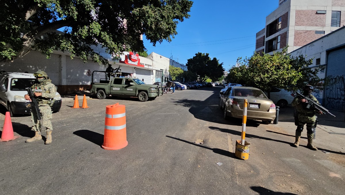 Defensa resguarda zona de las instalaciones de la FGR en Jalisco (Juan Carlos Munguía)