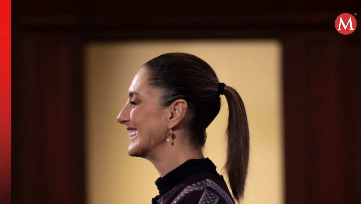 Sheinbaum hizo un nuevo reconocimiento a las tres mujeres del Comité, Mary Cruz Cortés, Vanessa Romero e Isabel Inés Romero. | Foto: cuartoscuro