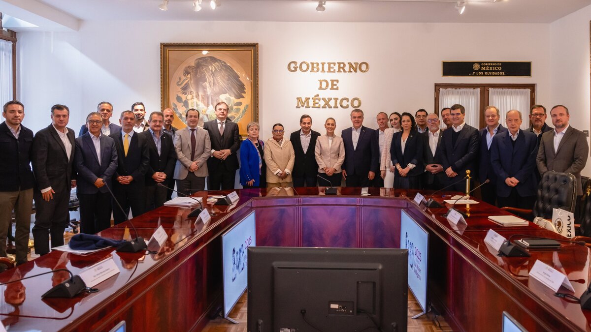 Claudia Sheinbaum se reúne con CCE en Palacio Nacional | X: @Claudiashein