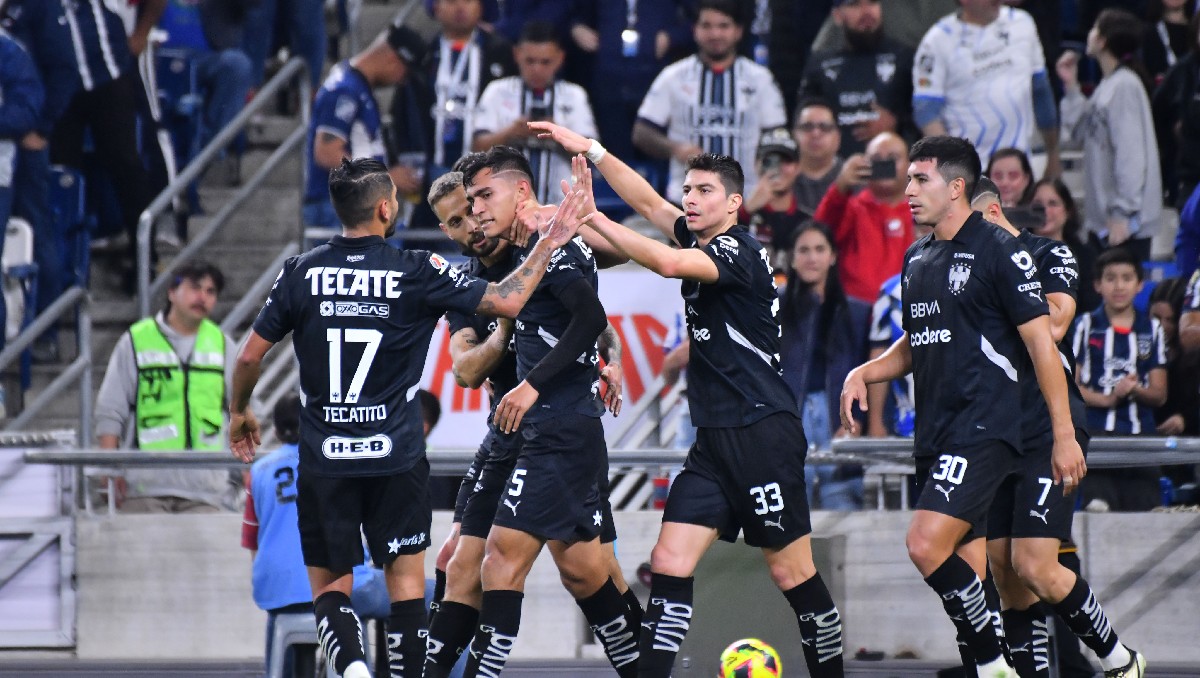 Monterrey consigue su primera victoria del Clausura 2025 ante Necaxa (Imago7)
