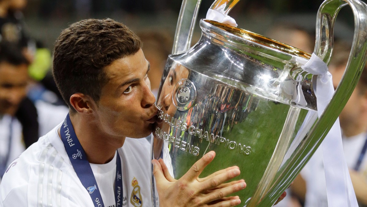 Cristiano Ronaldo se autoproclama el mejor futbolista de la historia (AP)