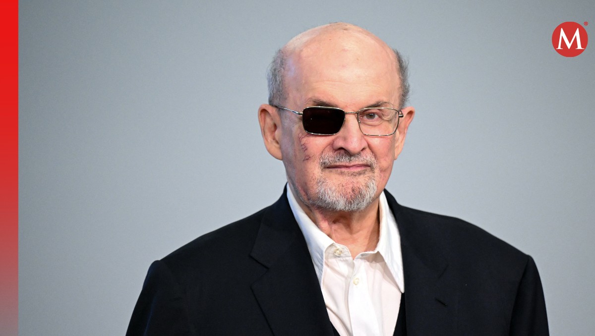 Según la acusación, el joven pretendió intencionalmente "matar" a Rushdie. | AFP