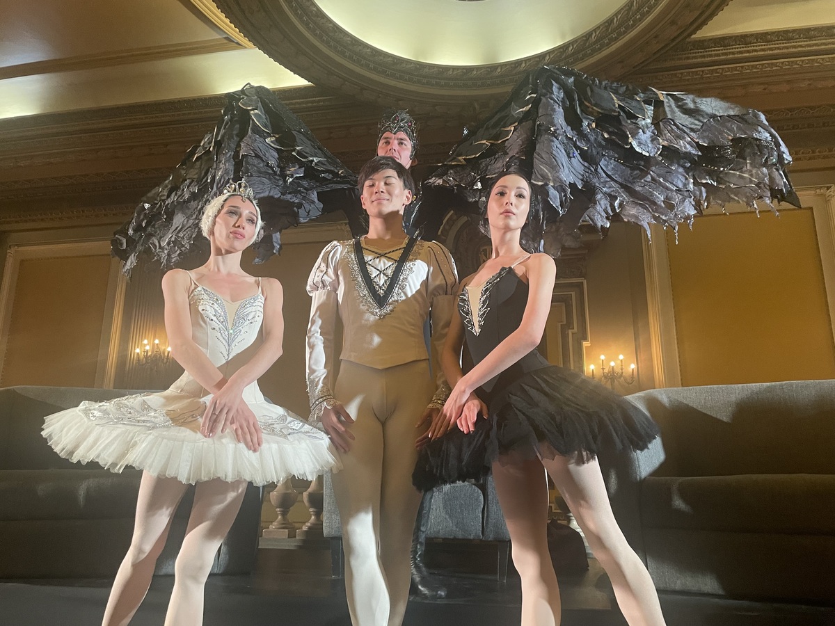 La compañía rusa viajó con 35 bailarines para ofrecer 40 funciones en esta gira. (Foto: Leticia Sánchez Medel)
