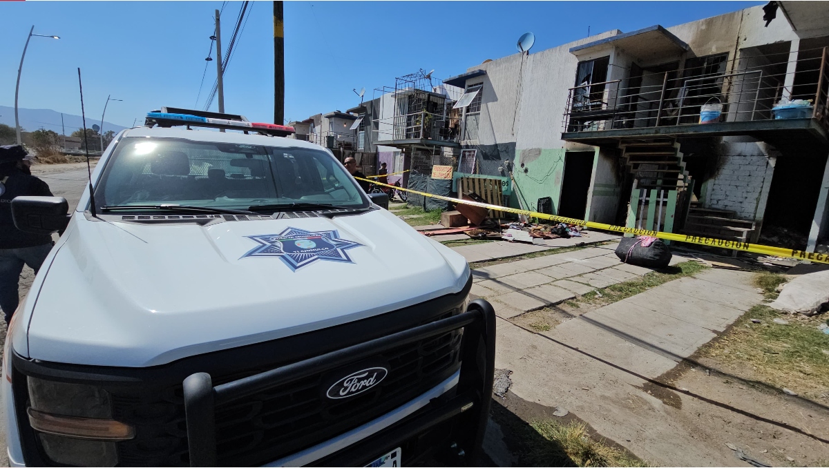 Policía municipal de Tlajomulco se presentó al lugar del siniestro (Foto: Juan Carlos Munguía)