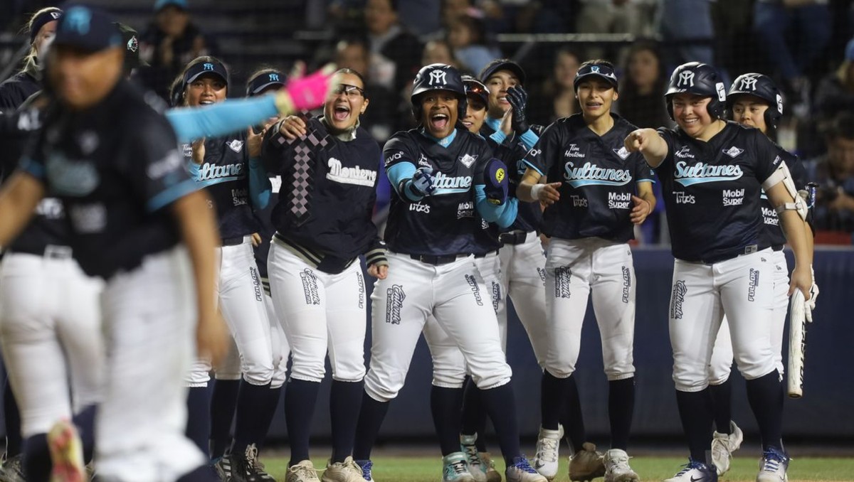 Sultanes Femenil confía en repuntar en la Liga Mexicana de Softbol (Roberto Alanís)