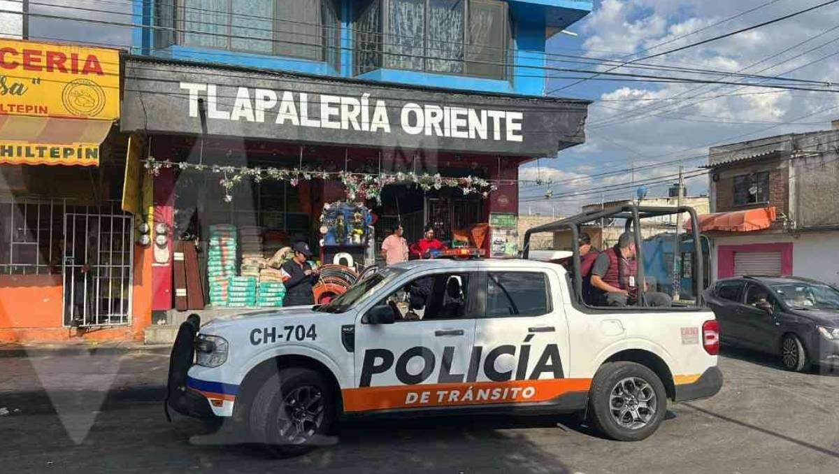 Conductor de pipa de gas arrolla a mujer de la tercera edad en Chalco. | Foto: Jorge Becerril