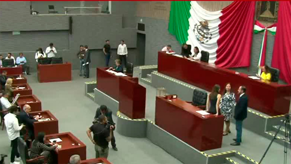 Congreso de Morelos aprueba la destitución del fiscal Uriel Carmona