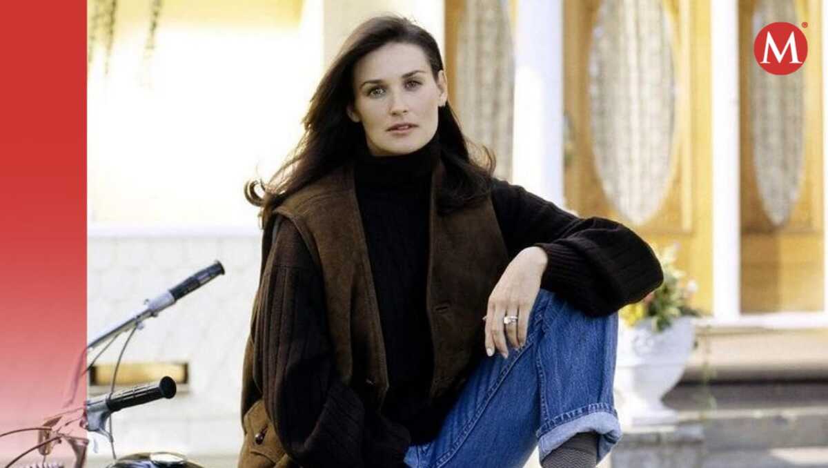 Demi Moore / X