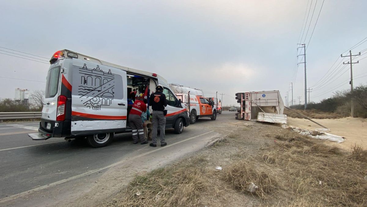 Al sitio acudieron elementos de Protección Civil de Nuevo León, de Salinas Victoria, y de la Policía municipal. Especial
