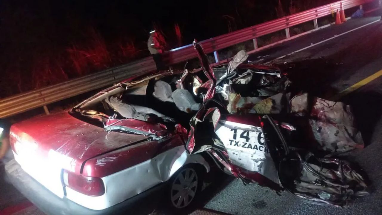 Fatal accidente en autopista de Oaxaca cobra la vida de cuatro personas