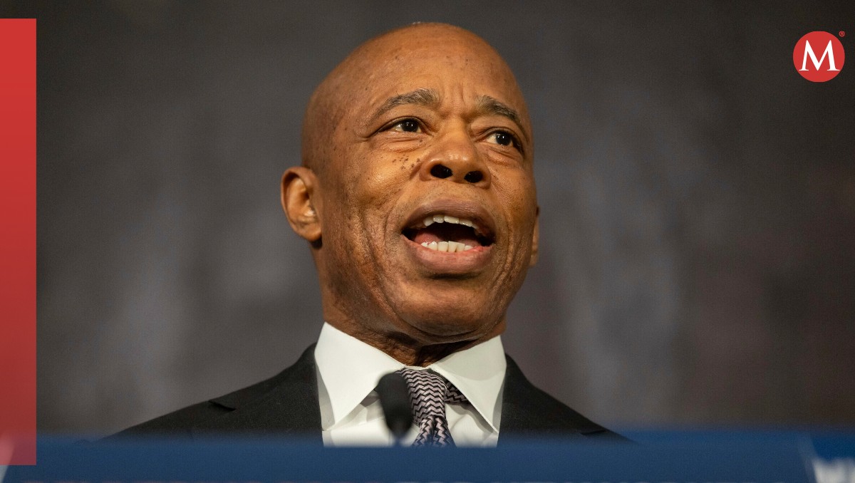 Eric Adams estaba acusado de aceptar sobornos, pero los cargos se desecharon. | AP