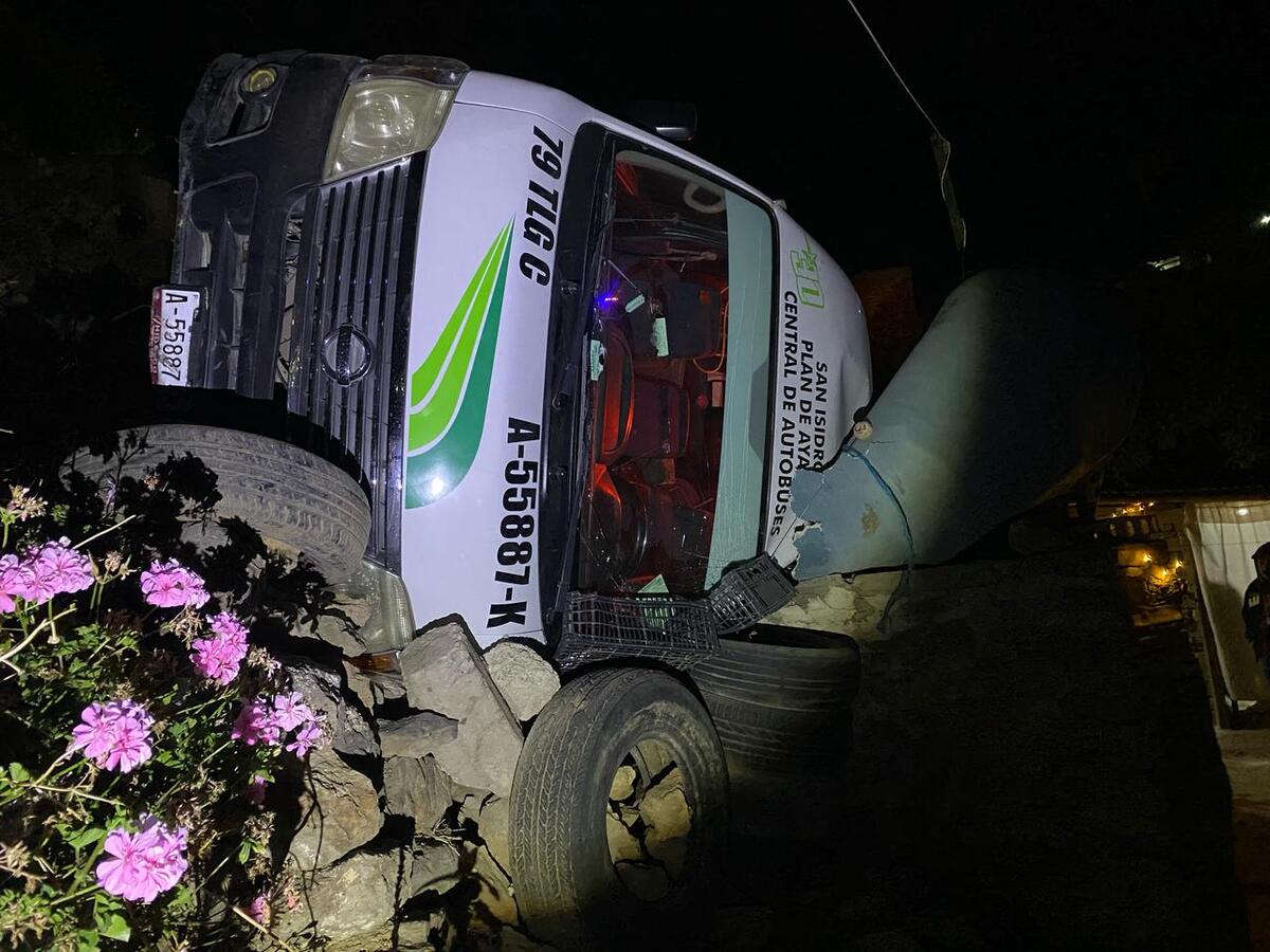 Incidente con unidad de transporte público en Tulancingo.