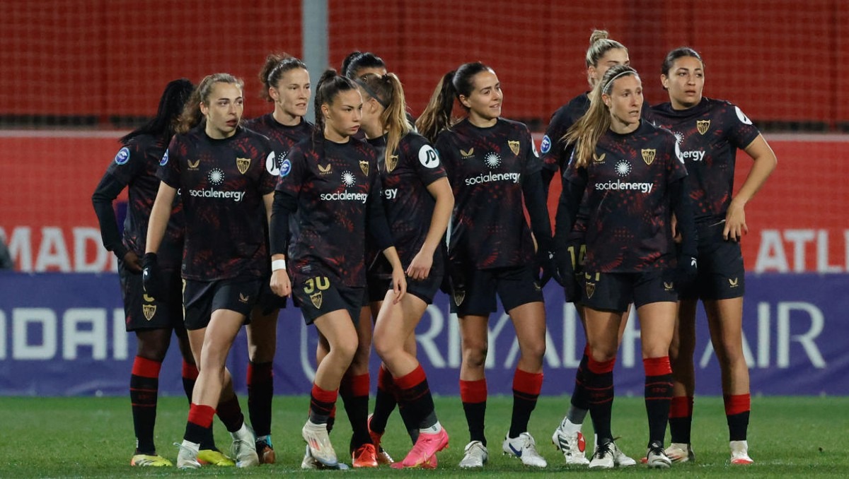 Las futbolistas españolas llevarán cordones arcoíris en contra de la LGTBIfobia