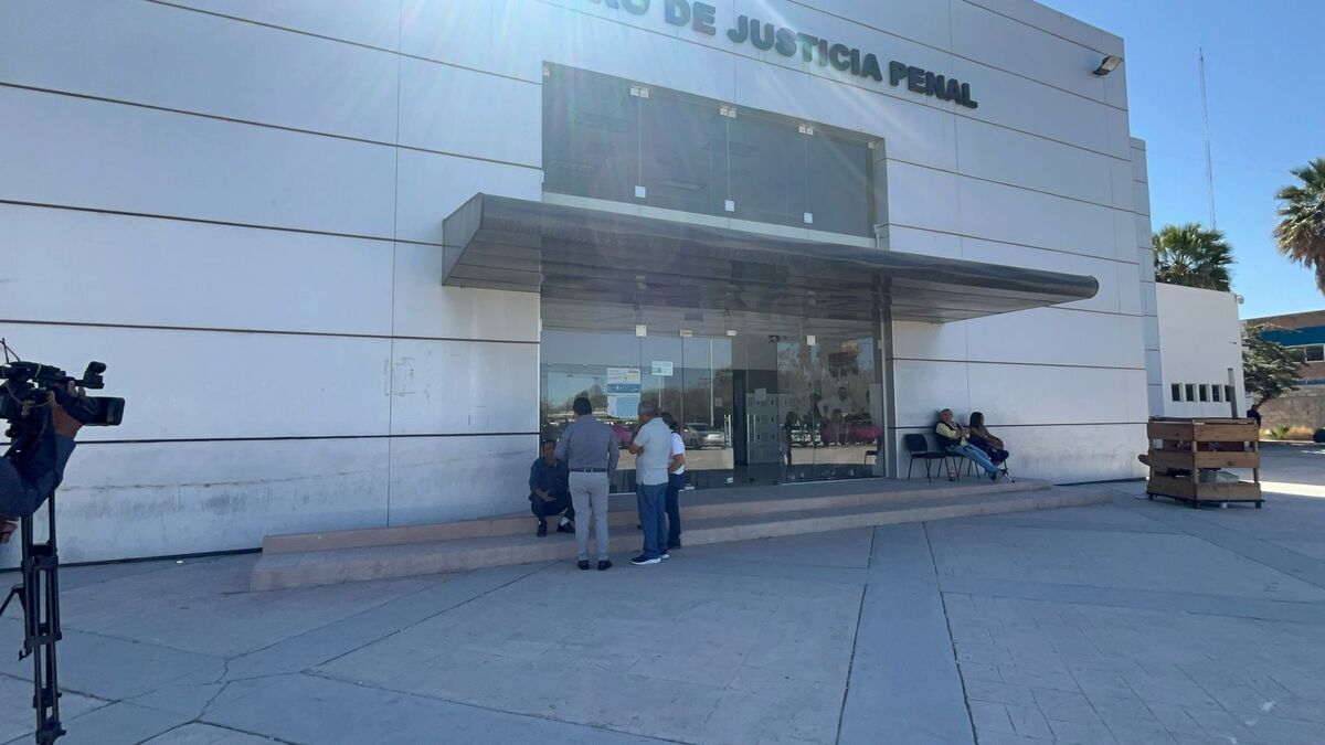 Este jueves se llevó a cabo la primera audiencia del presunto responsable de arrollar a una mujer en la calzada Abastos. | Especial