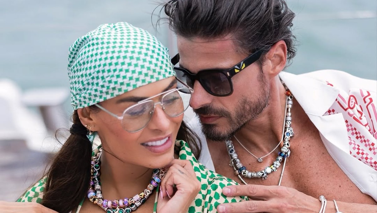Galilea Montijo recibe romántico regalo de su novio, Isaac Moreno. | Redes Galilea Montijo