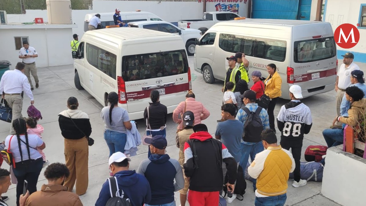 Migrantes dejan el albergue en Reynosa y regresan a sus países. (Carolina Garza)