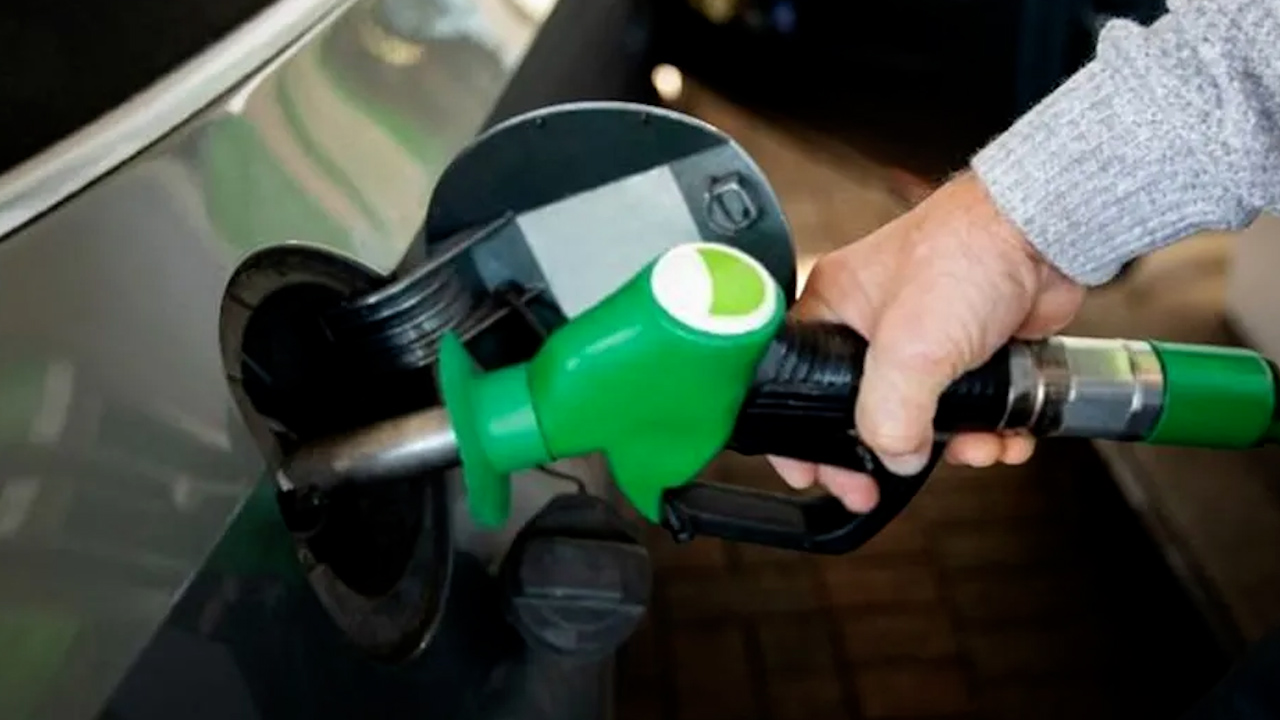 ¿Es viable el tope de 24 pesos al precio de la gasolina? Ramsés Pech responde