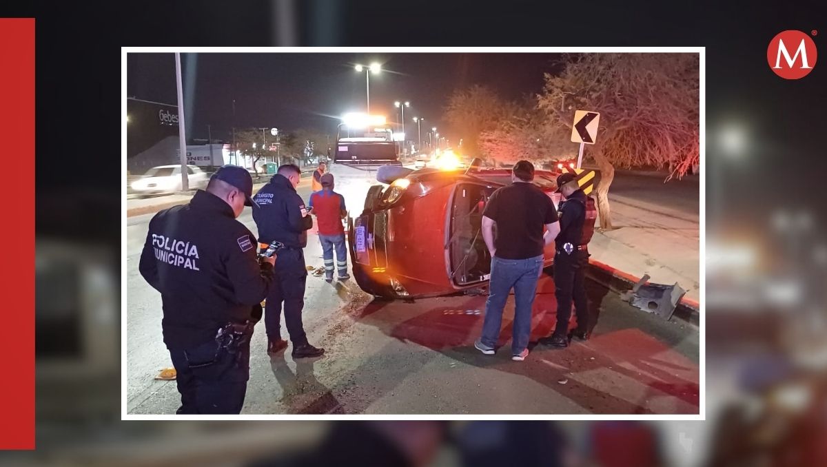 El incidente en el periférico Raúl López Sánchez dejó cuantiosos daños materiales. | Especial