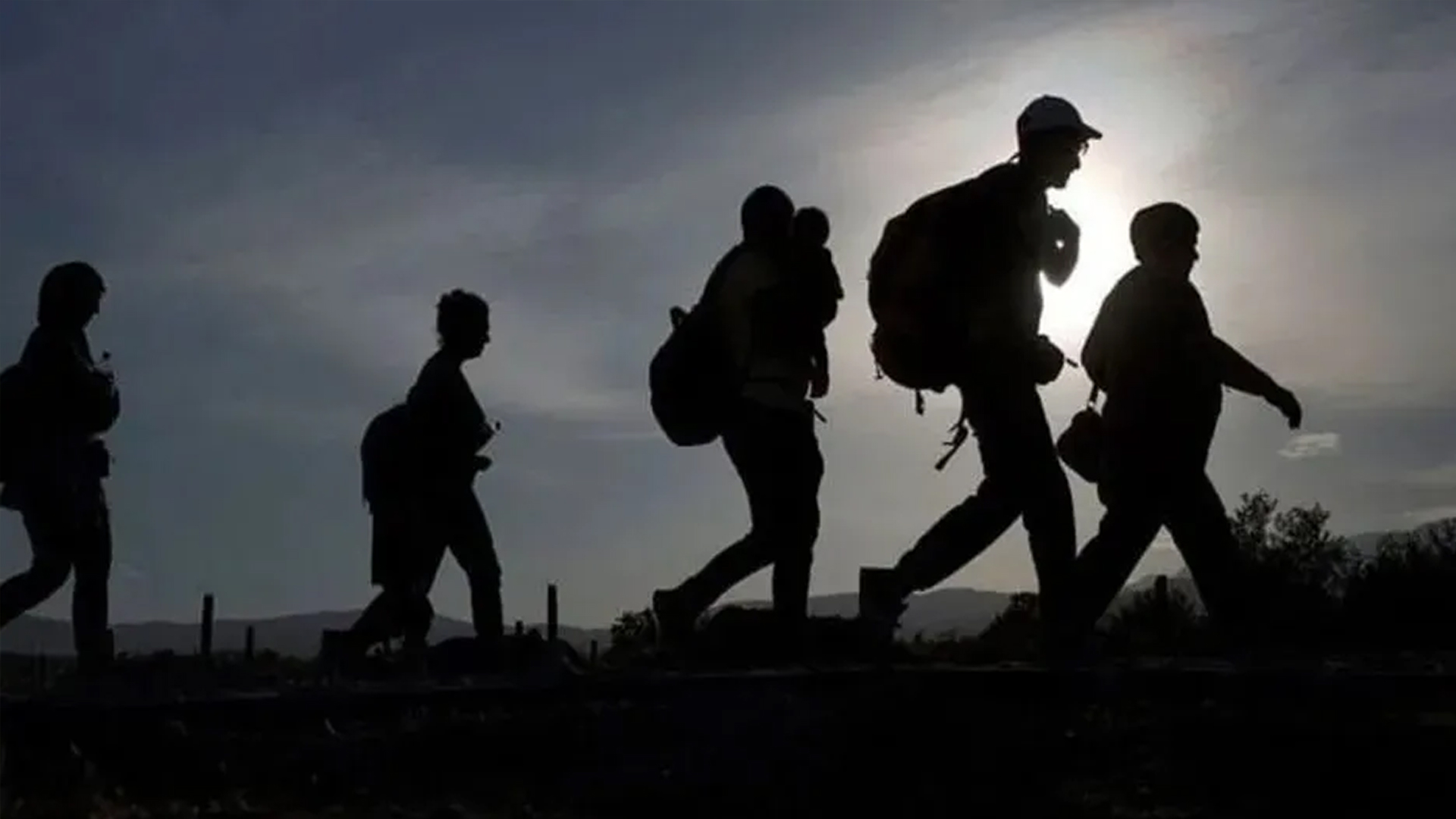 México y Honduras acuerdan mejorar vuelos de retorno y proceso digno de repatriados