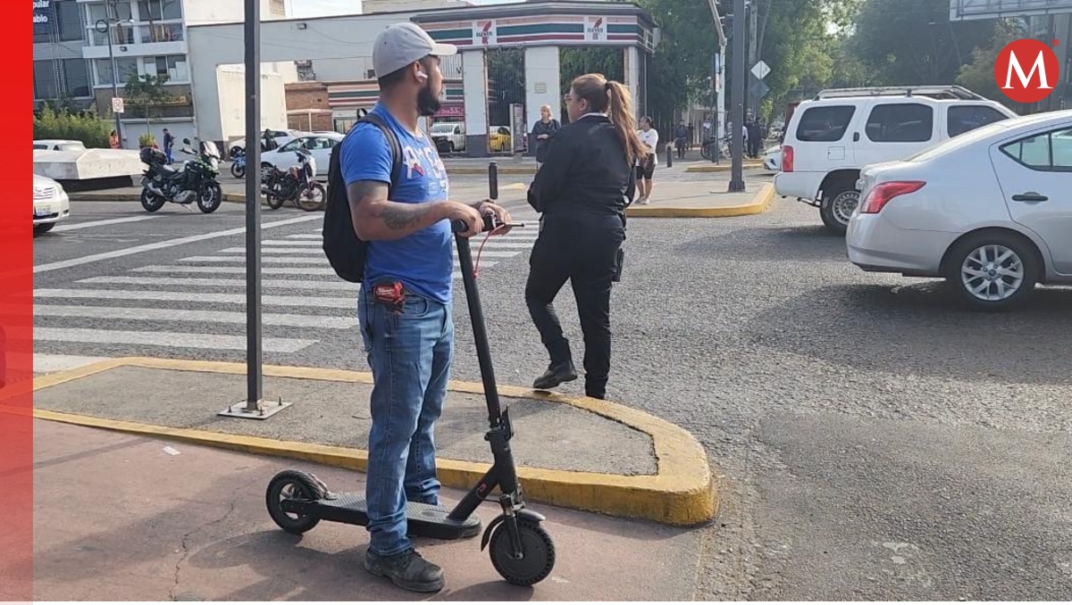 Cada vez es más común observar patines eléctricos en las vialidades de Guadalajara (Foto: Pablo Núñez)