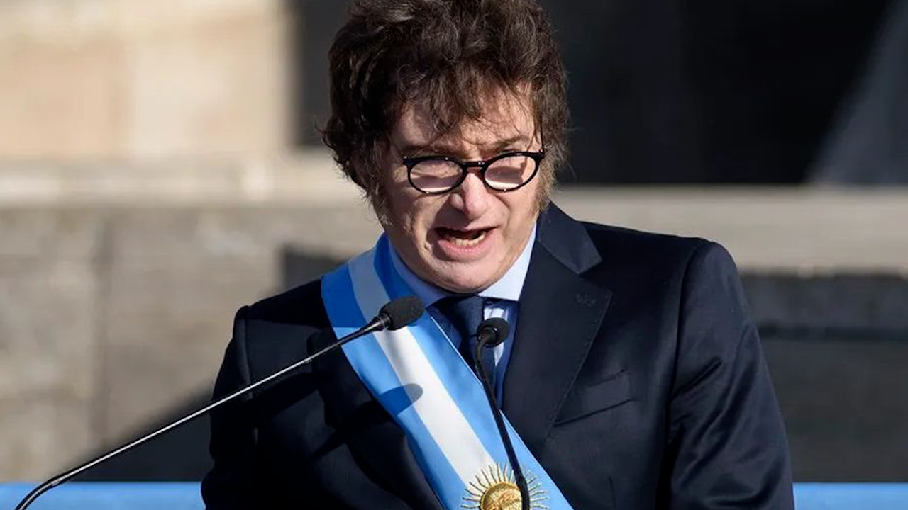 Milei podría enfrentar juicio en Argentina; Oficina Anticorrupción lo investigará por 'criptofiasco'