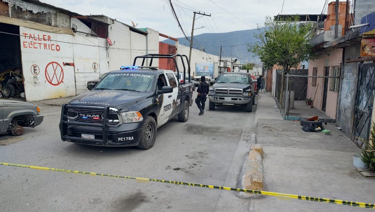 La zona se mantiene acordonada por las autoridades, mientras que la circulación está cerrada | Agustín Martínez