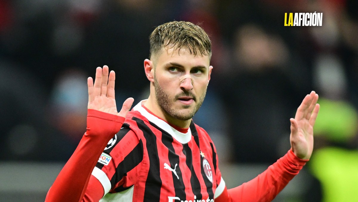 Santiago Gimenez anota su primer gol en Champions League con el Milan (Reuters)