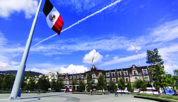 De participaciones federales son 34 mil 838 millones y estatales, mil 19.6. IVÁN CARMONA