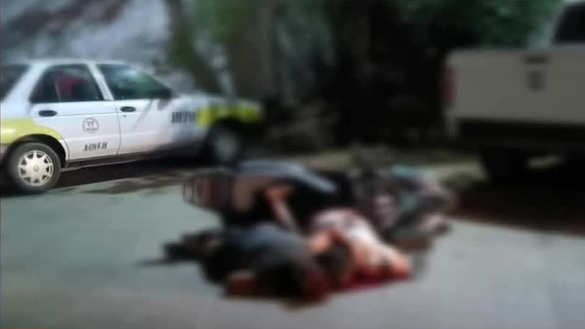 Intentan arrojar explosivo a la Secretaría de Seguridad de Acapulco y pierden la vida