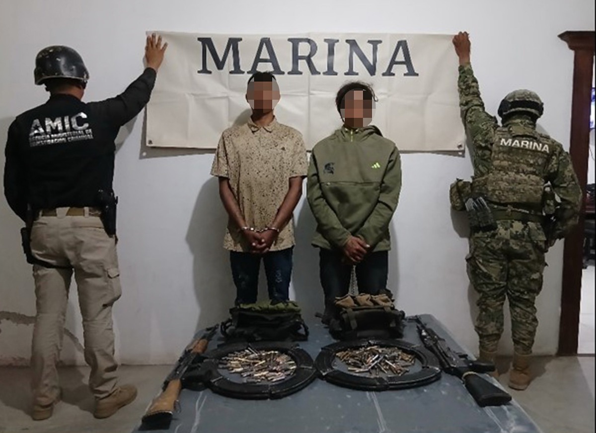 Las personas detenidas y los efectos asegurados fueron presentadas ante el ministerio público. (Foto: especial)