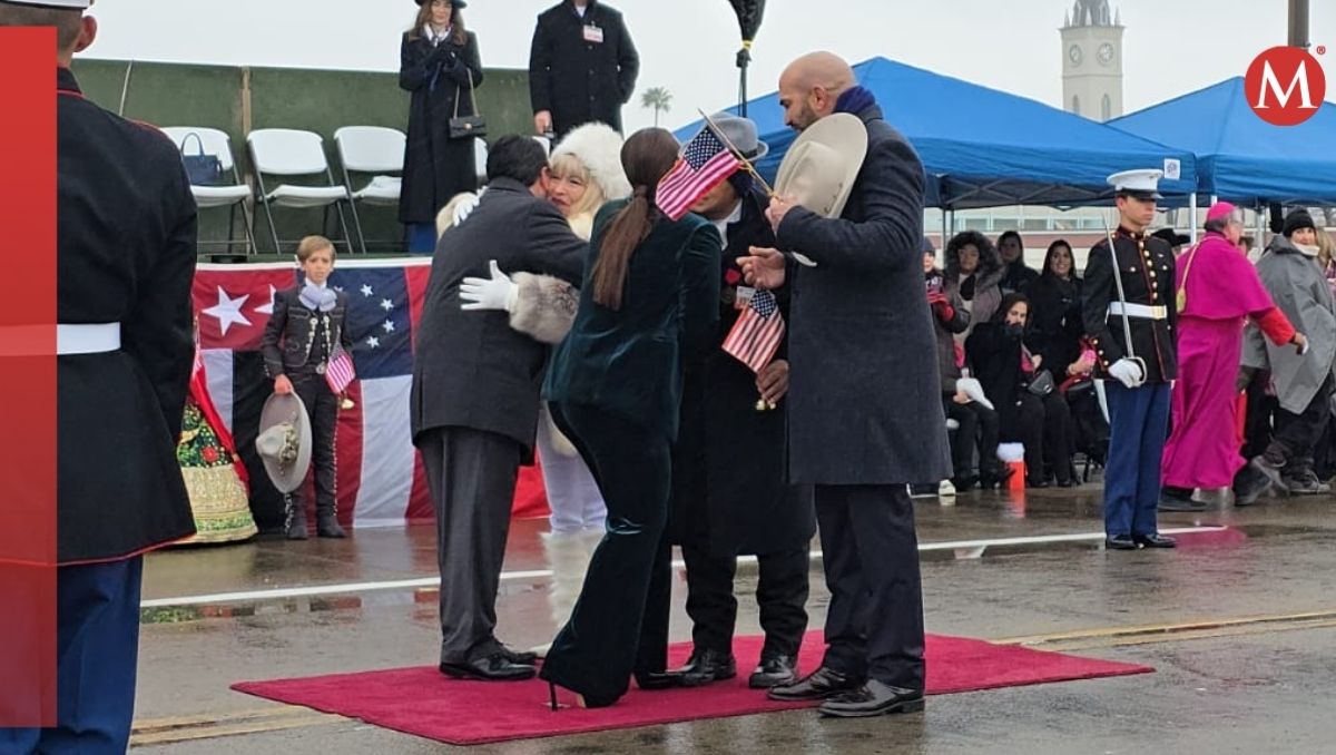 Ceremonia del Abrazo en Nuevo Laredo y Laredo Texas
