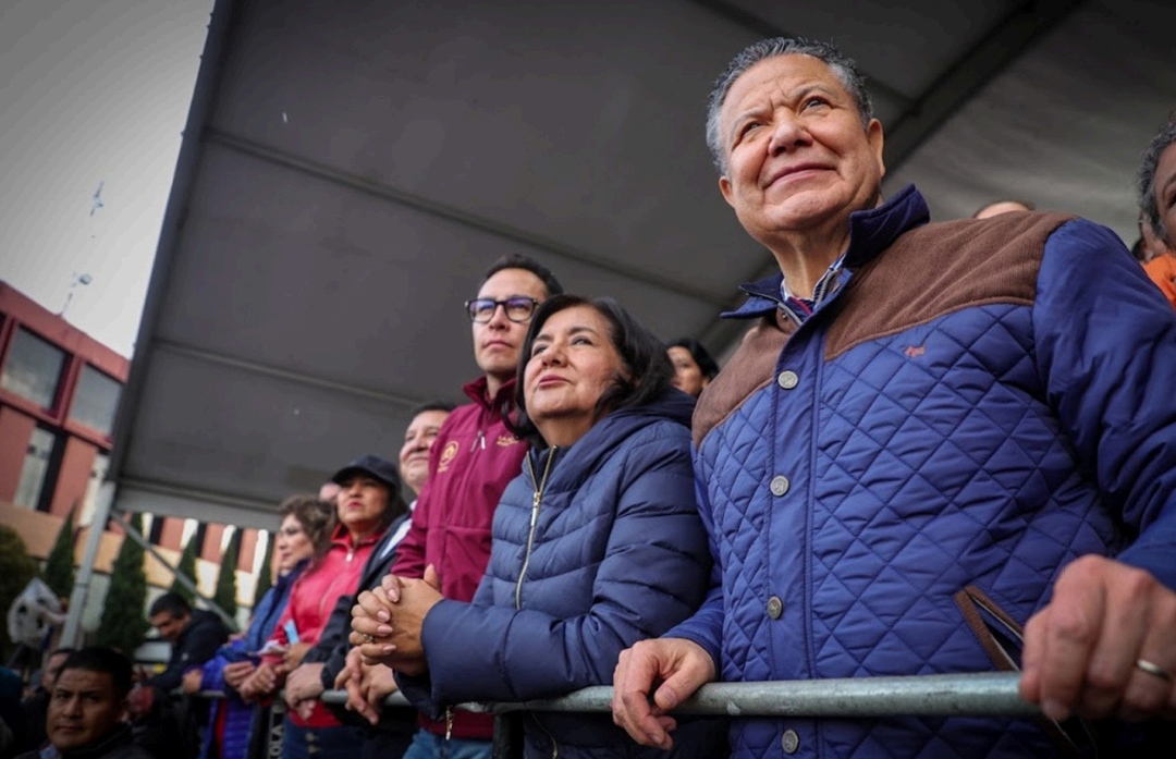 Jorge Reyes, alcalde de Pachuca. Edda Vite, presidenta del DIF Hidalgo y el gobernador Julio Menchaca. (Cortesía)