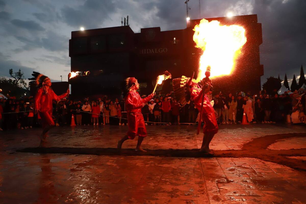 El desfile del carnaval 2025 en Pachuca contó con la participación de danzantes de más de 50 municipios